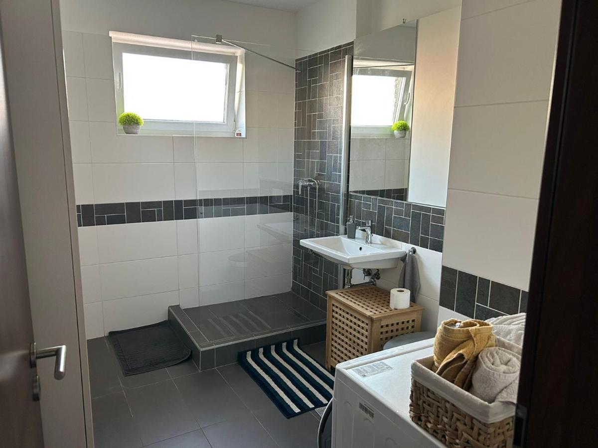 Apartman "Dunaj" Private Parking - Klimatizacia Šamorín 외부 사진
